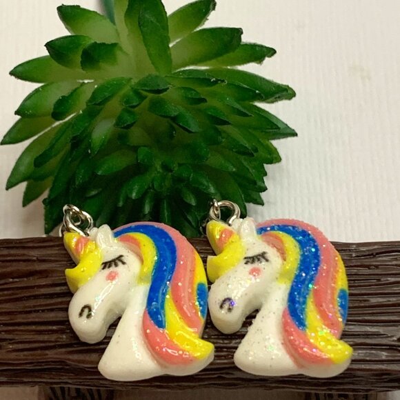 Unicorn Earring, Unicorn Jewelry, Gift Idea, Silly Earring, Cute Earring, Animal - Picture 2 of 5